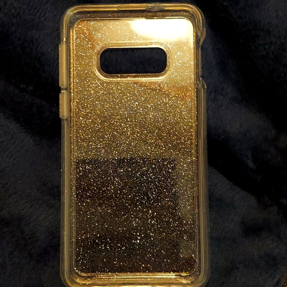 Phone case - Picture 1 of 4